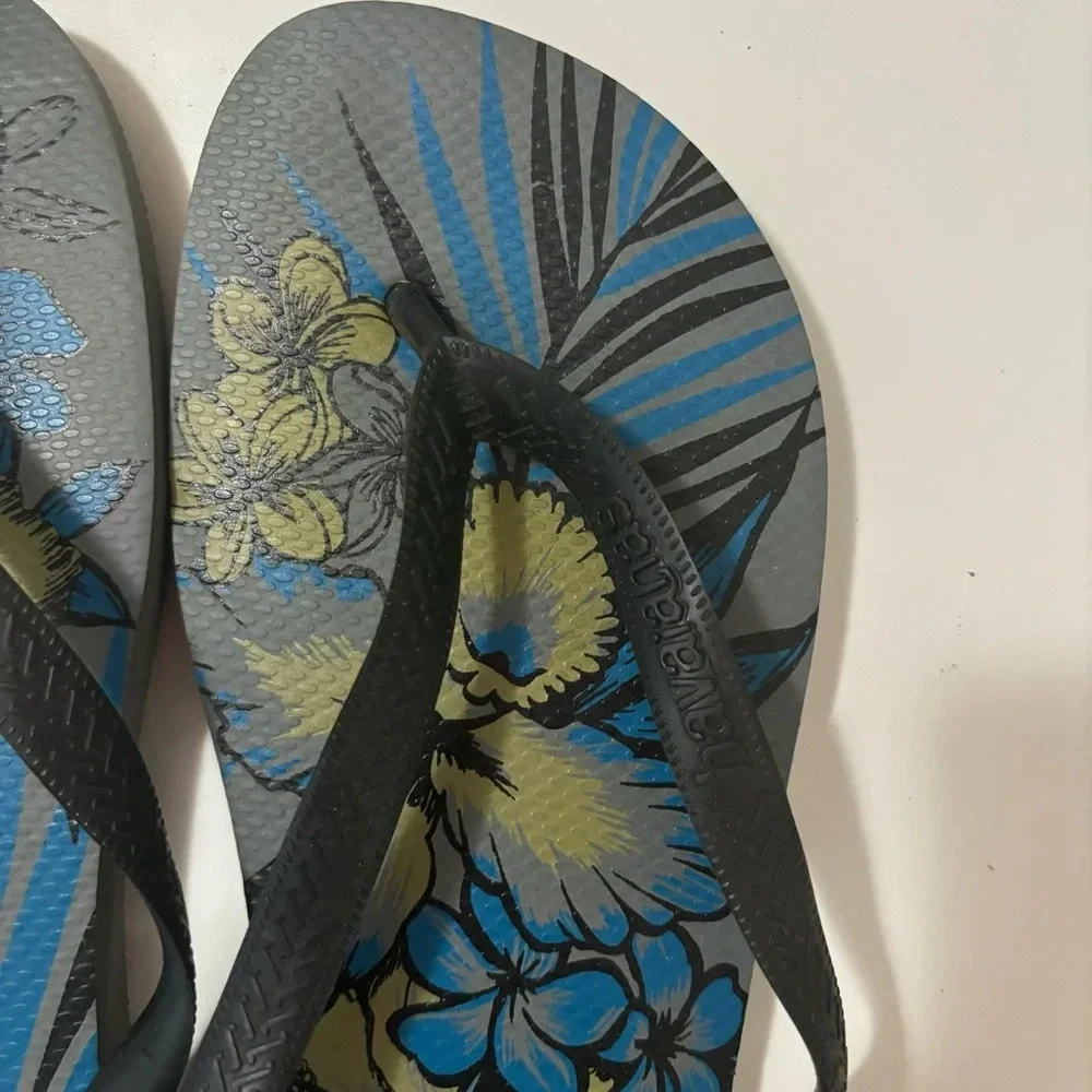 Havaianas Aloha Flip Flop Sandals 13